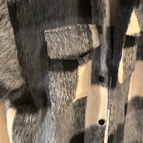 H&M Shacket - Plaid - Picture 4 of 6